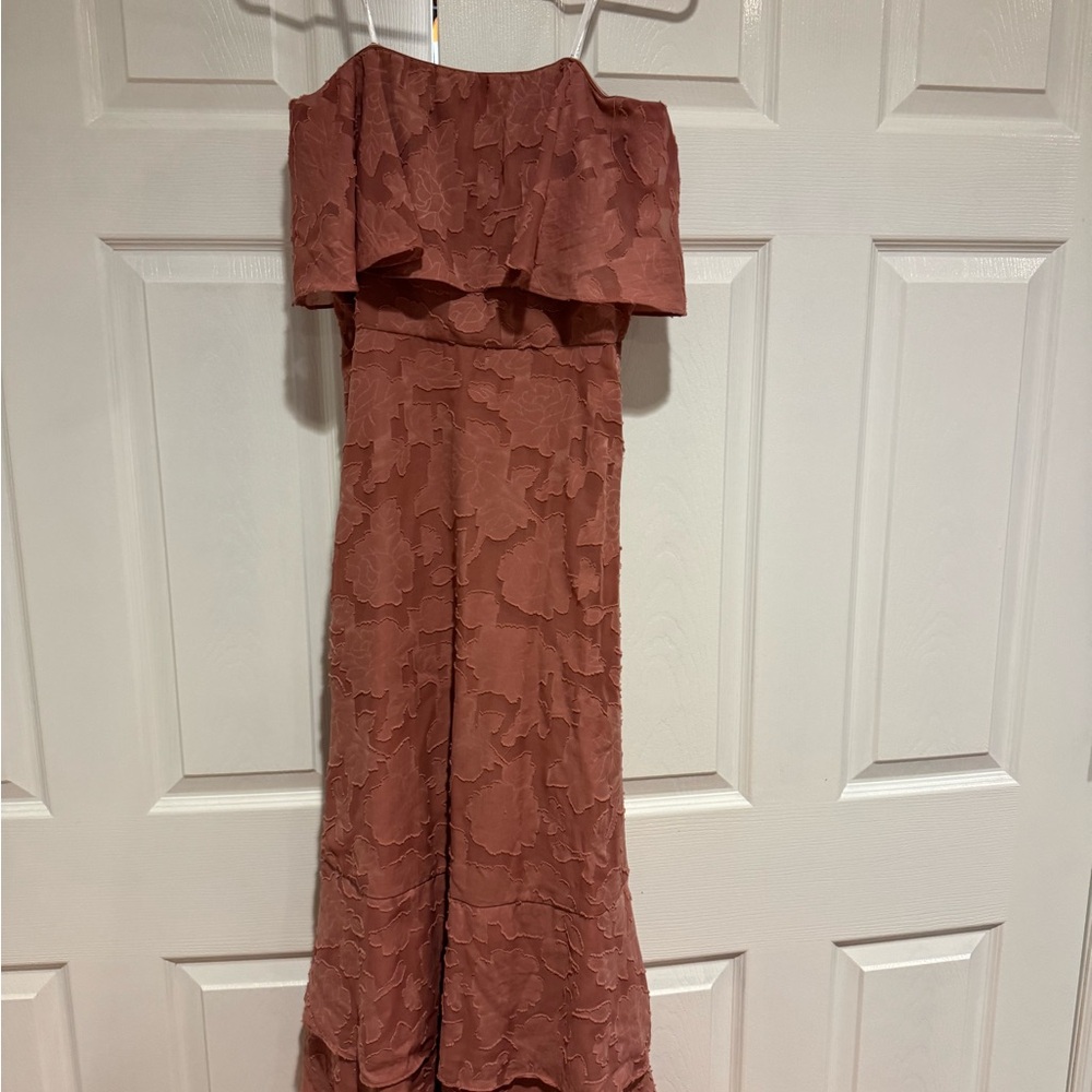 Elegant Off-Shoulder Lace Dress